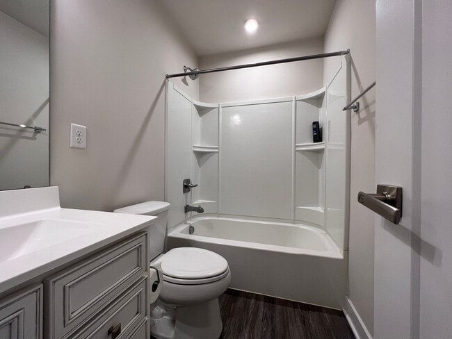 Building Photo - 217 Stonehurst Dr