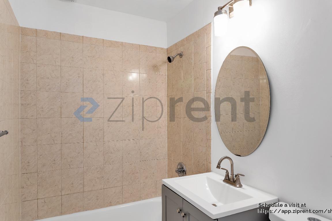 Building Photo - 669 33rd St