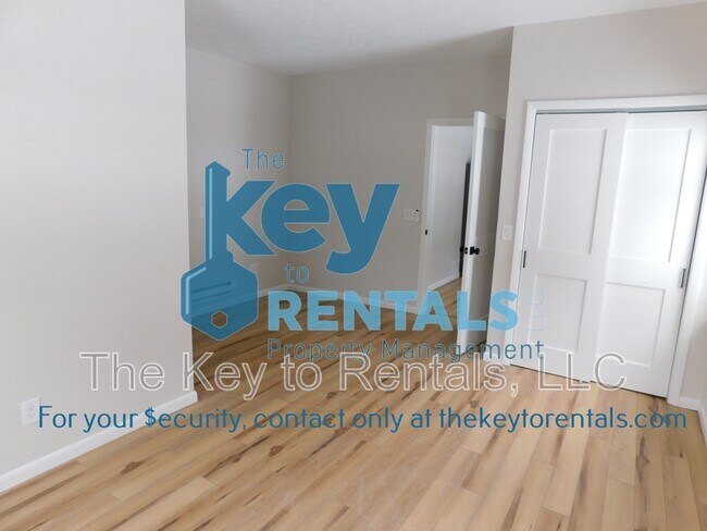 Building Photo - 182 E Main St