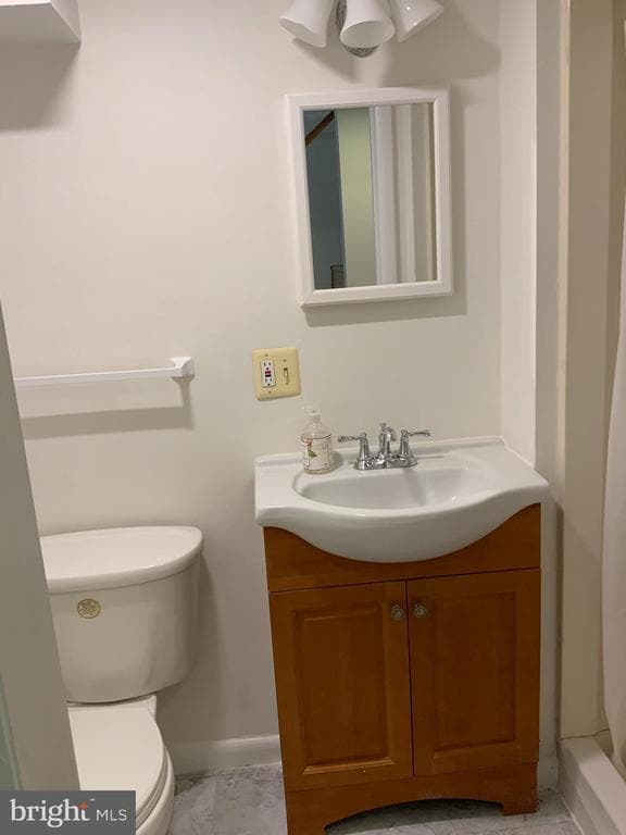 Building Photo - 4410 Woodfield Rd