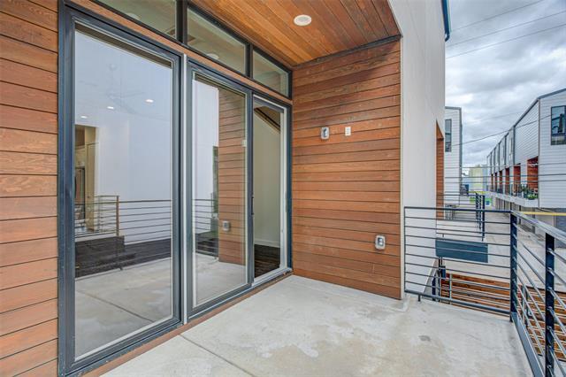 Building Photo - 2180 Bennett Ave