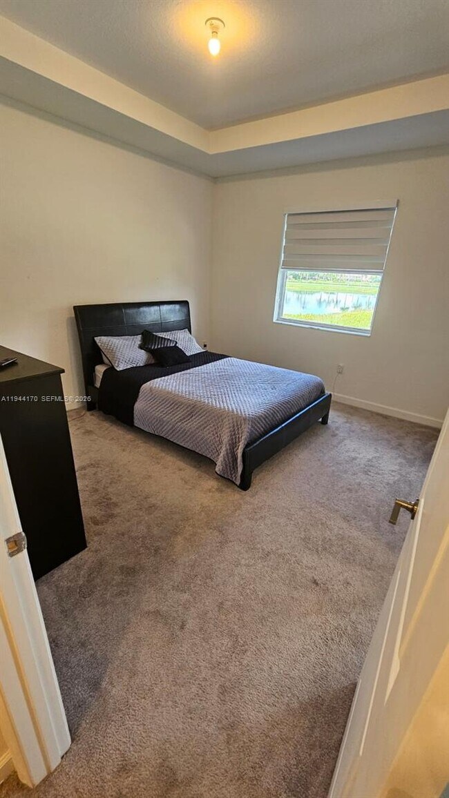 Building Photo - 1146 SE 26th Ter