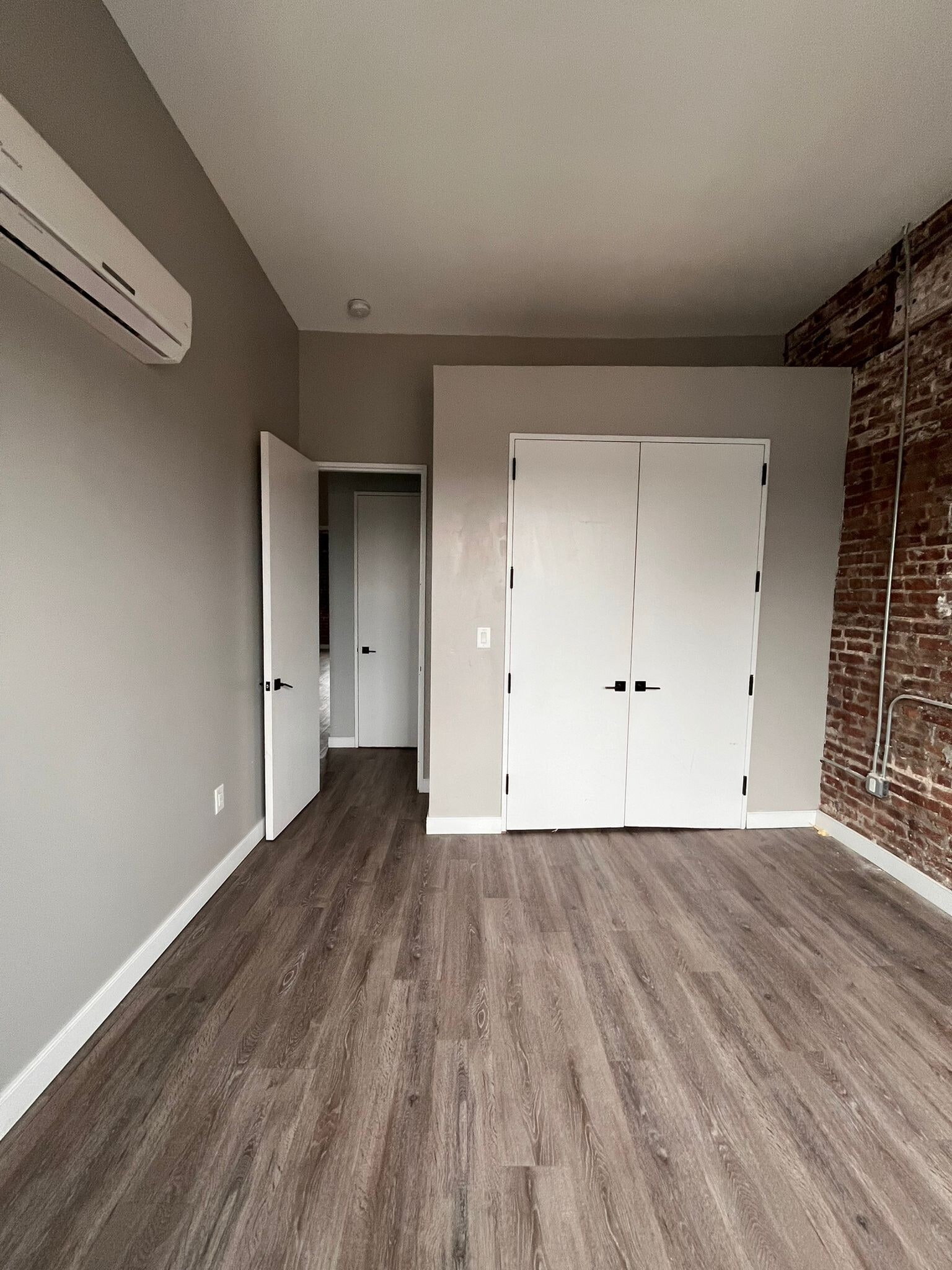 Building Photo - 73 Arlington Ave