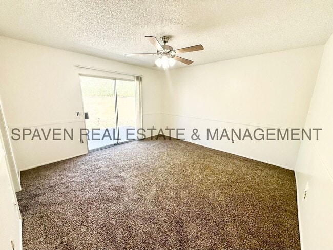 Building Photo - Cul-de-sac home