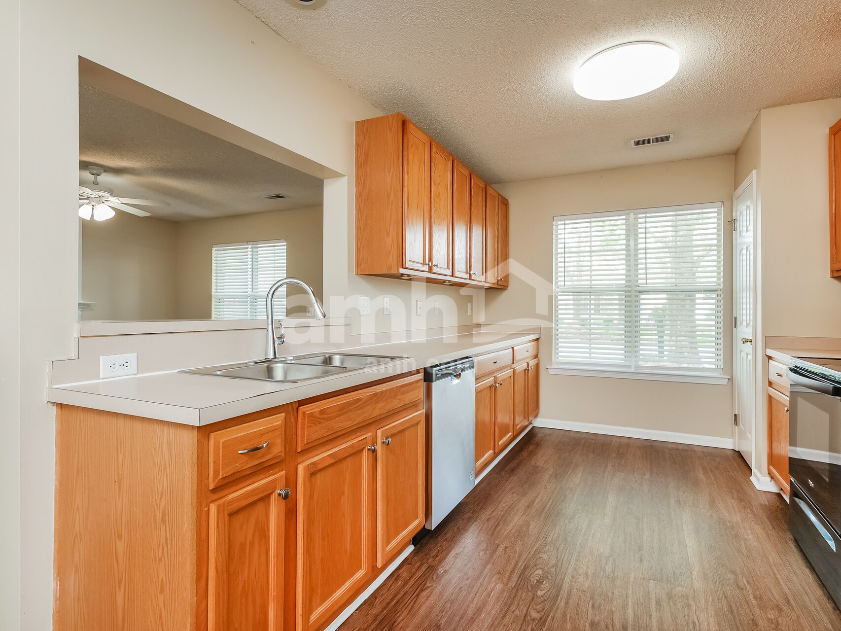 Building Photo - 183 Stoney Xing