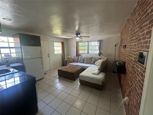 Building Photo - 510 NW 146th St