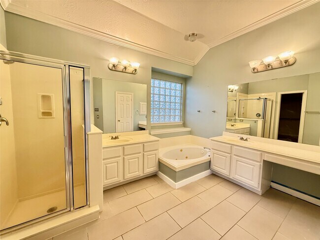 Building Photo - 2507 Jasmine Ridge Ct