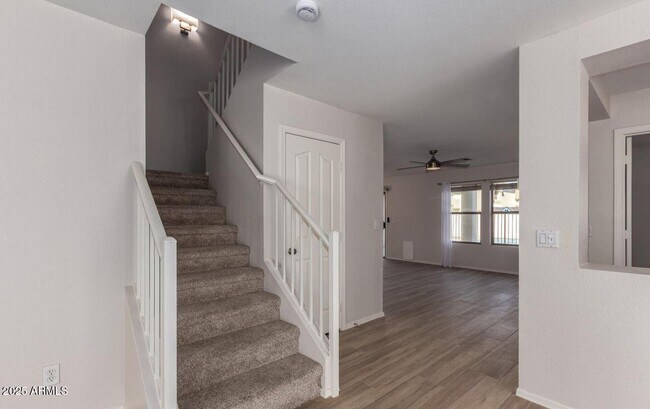 Building Photo - 3734 E Betsy Ln