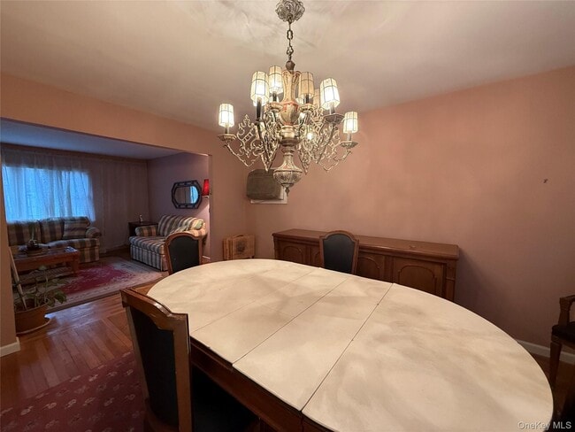 Building Photo - 15 Sherry Ln