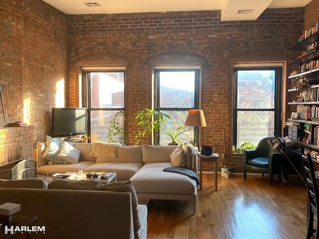 Building Photo - 246 W 132nd St