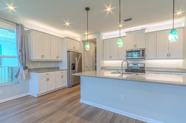Building Photo - 10696 SW Estella Ln