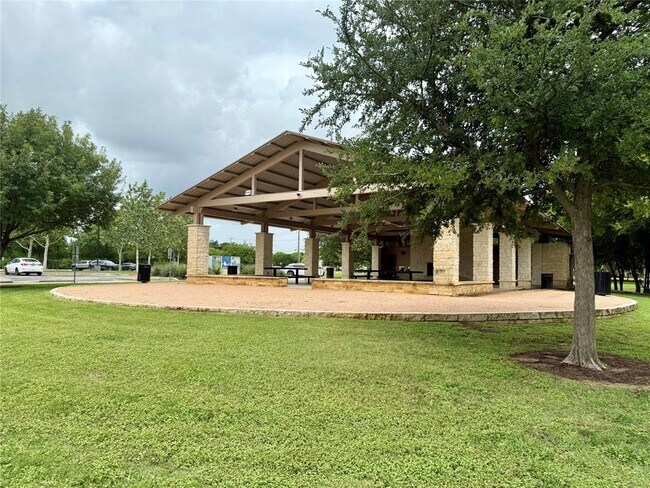 Building Photo - 13819 Lothian Dr