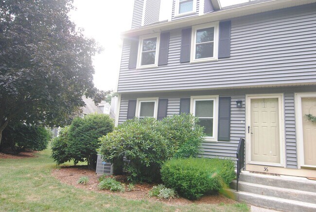 Building Photo - 36 Highbridge Hill Rd