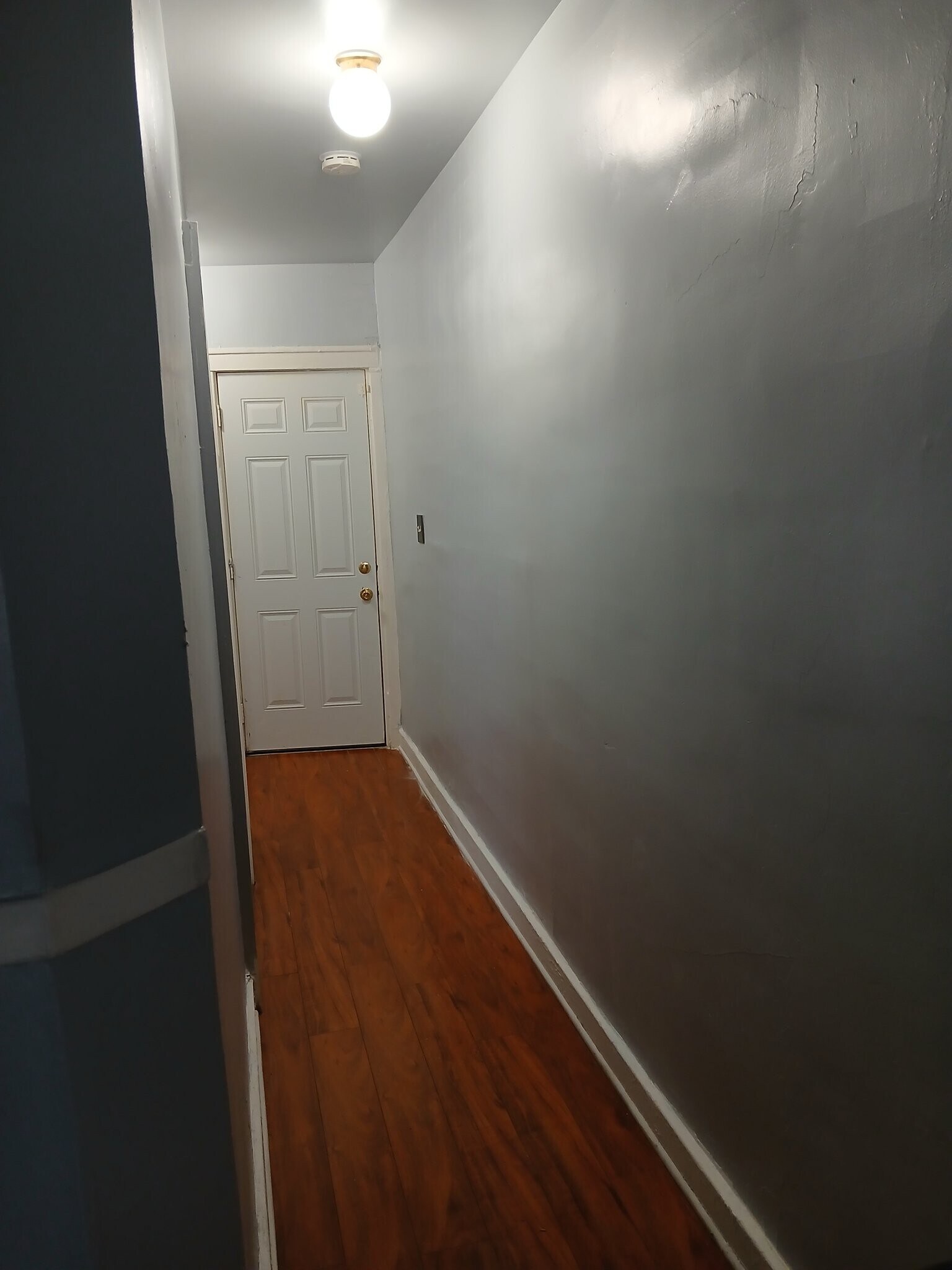 Building Photo - 433 W Savannah St