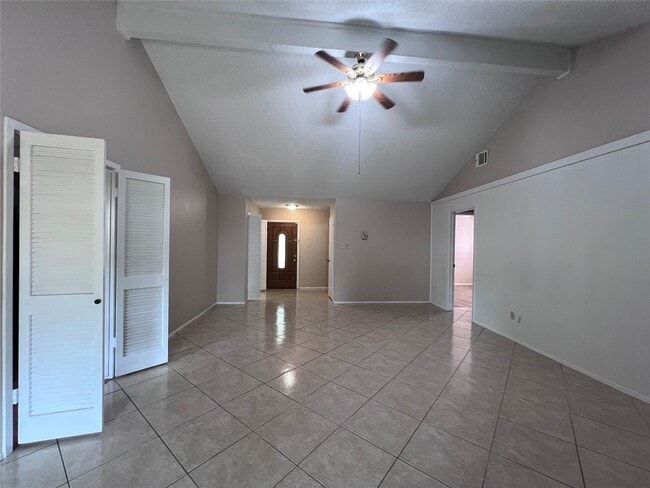 Building Photo - 22422 Elsinore Dr