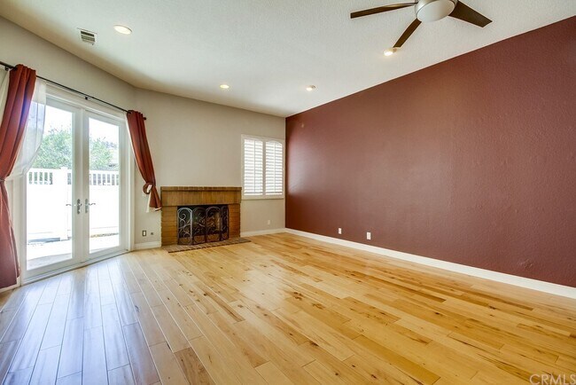 Building Photo - 24351 Marquis Ct