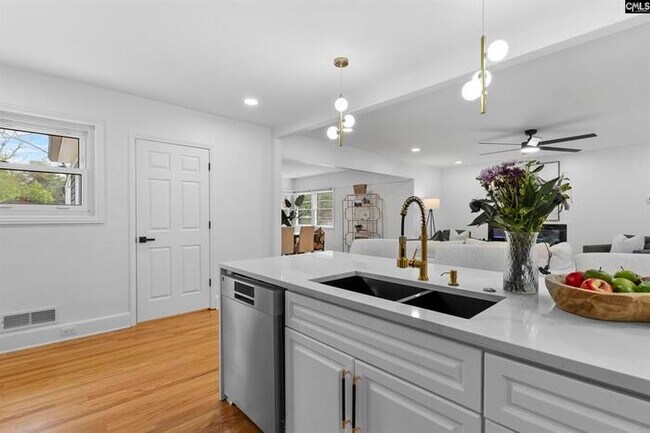 Building Photo - 4110 Timberlane Dr