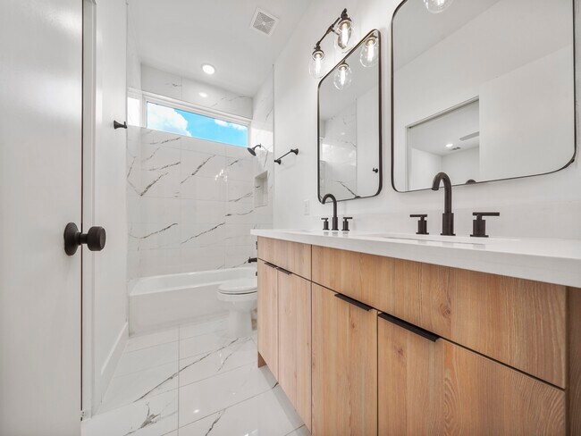 Building Photo - 7033 Avenue N