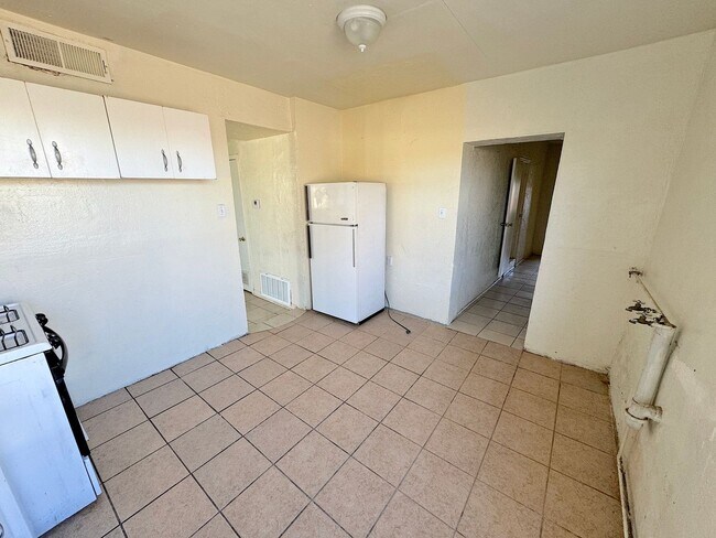 Building Photo - 8506 Winchester Rd