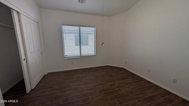 Building Photo - 1129 E Nardini St