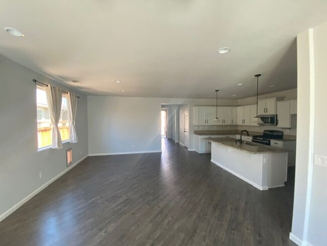 Building Photo - 3935 Hazy Swale Way