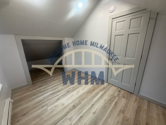 Building Photo - 3602 N 41st St