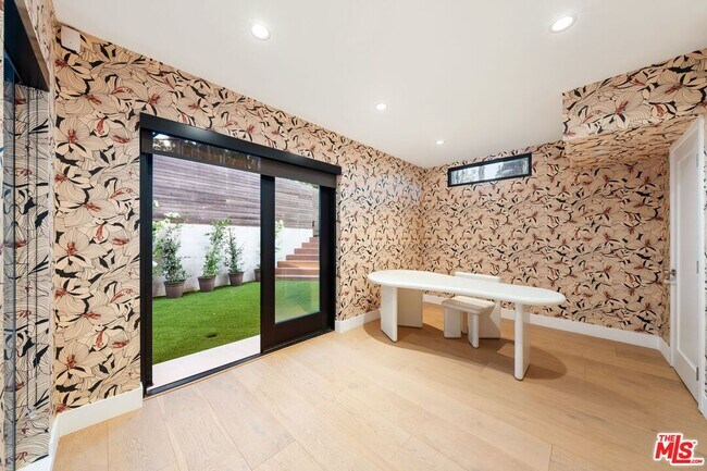 Building Photo - 3627 Woodhill Canyon Rd