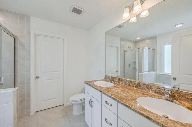 Building Photo - 510 Lateleaf Dr
