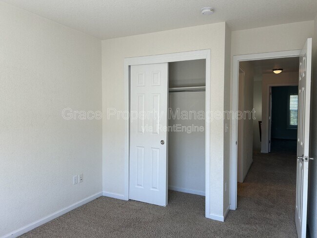 Building Photo - 2938 Uinta St