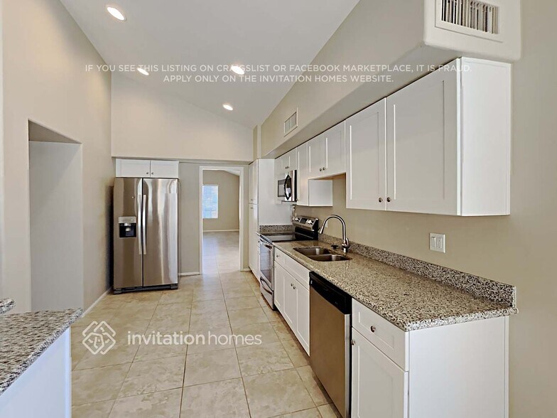 Building Photo - 4054 W La Junta Dr