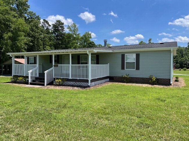 Building Photo - Beautiful 3 Bed, 2.5 Bath Home located in ...