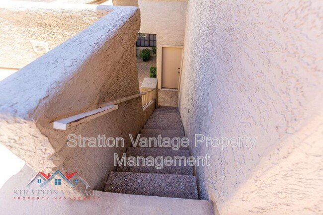 Building Photo - 10015 E Mountain View Rd