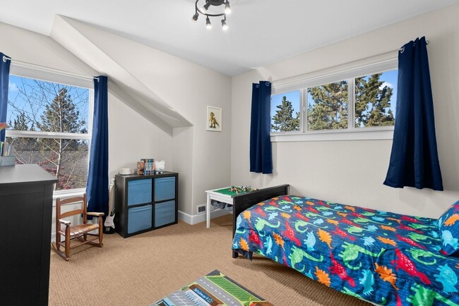 Building Photo - **Spacious 4-Bedroom Craftsman Home on Awb...