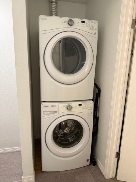 Building Photo - 6741 Mountain Top Ln