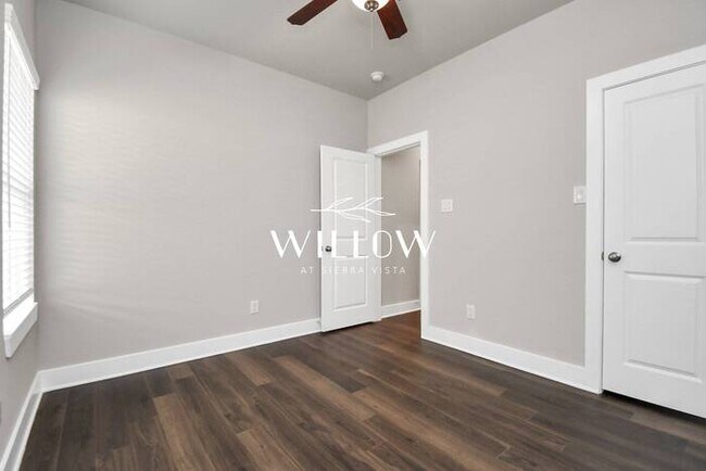 Building Photo - Spacious 4-Bedroom Home in a GREAT Community!