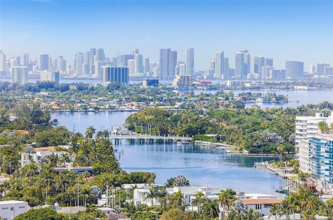 Building Photo - 9705 Collins Ave
