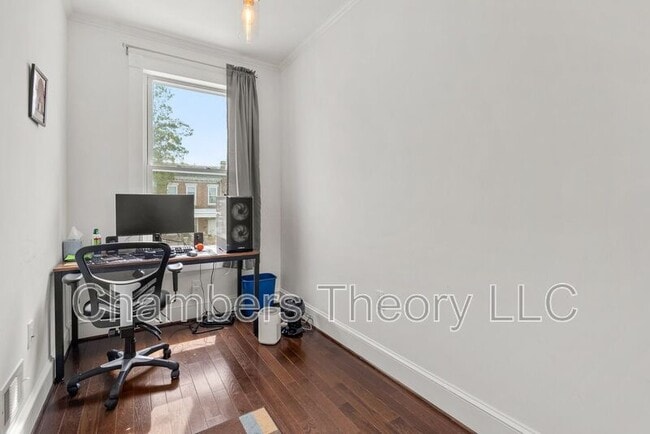 Building Photo - 3532 Warder St NW