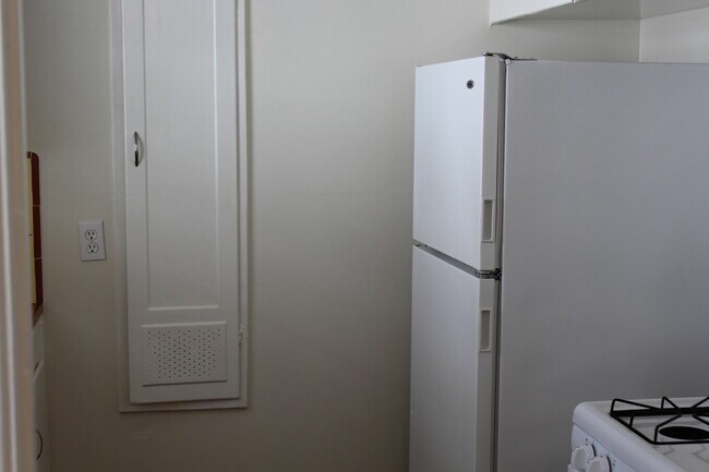 Kitchen with built in spice rack - 4435 E Ocean Blvd