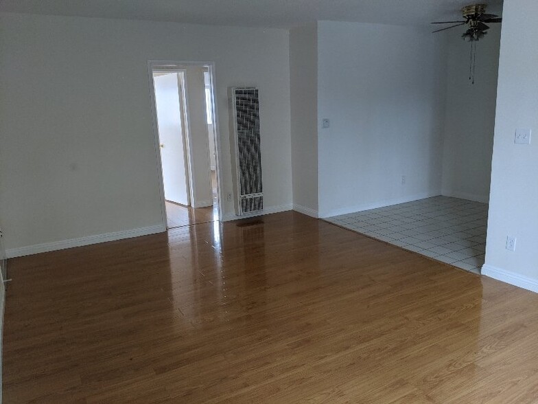 Building Photo - 6650 Beck Ave