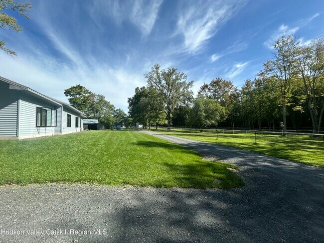 Building Photo - 9 Brodhead St