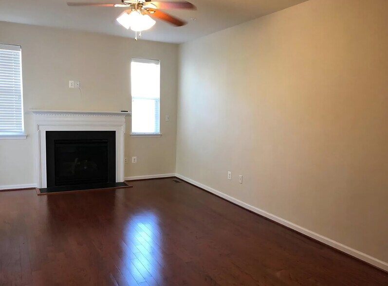 Building Photo - 670 Highland Farms Cir