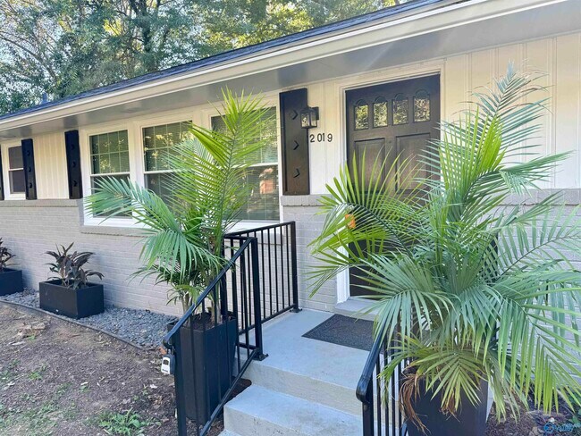 Building Photo - 2019 Lance Rd NW