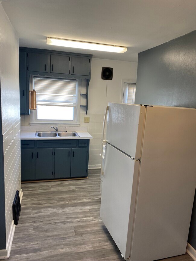 Building Photo - 2107 52nd St