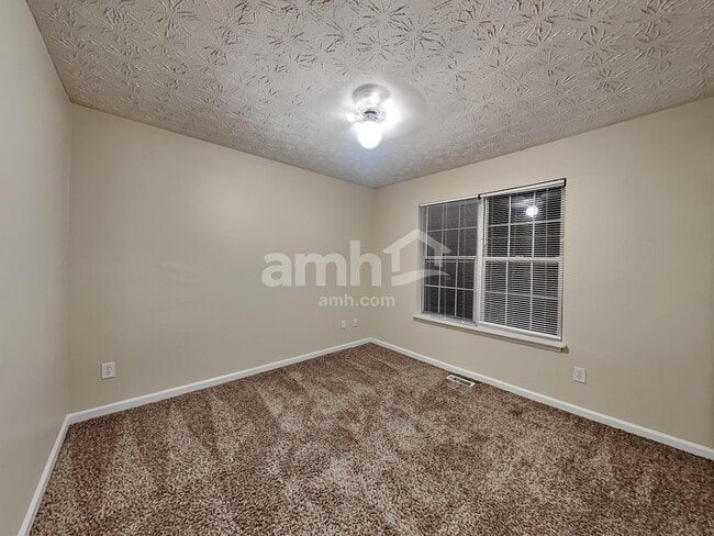 Building Photo - 2717 Oak Meadow Ln