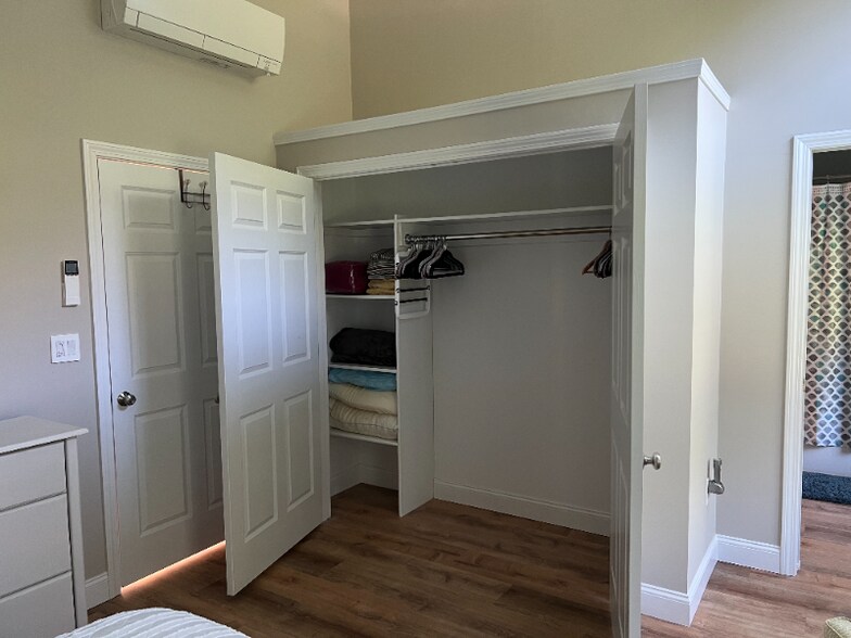 Building Photo - 35 Nestlenook Dr