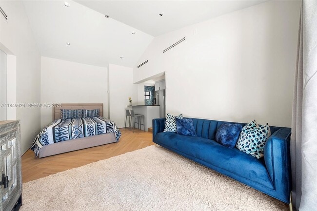 Building Photo - 632 Intracoastal Dr