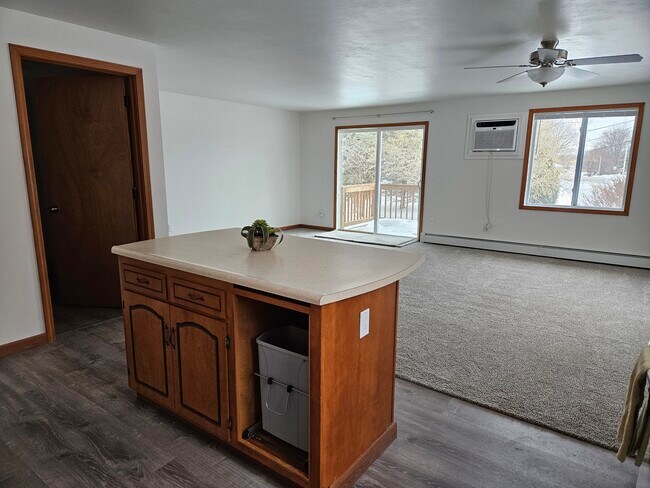 Open Concept-expansive LR and dining area - 2340 S Ridge Rd