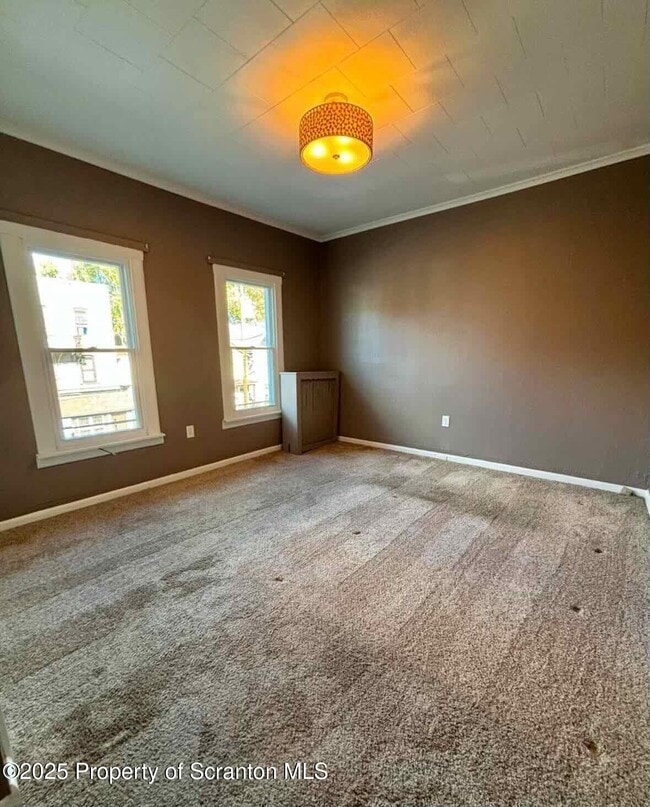 Building Photo - 1406 Penn Ave