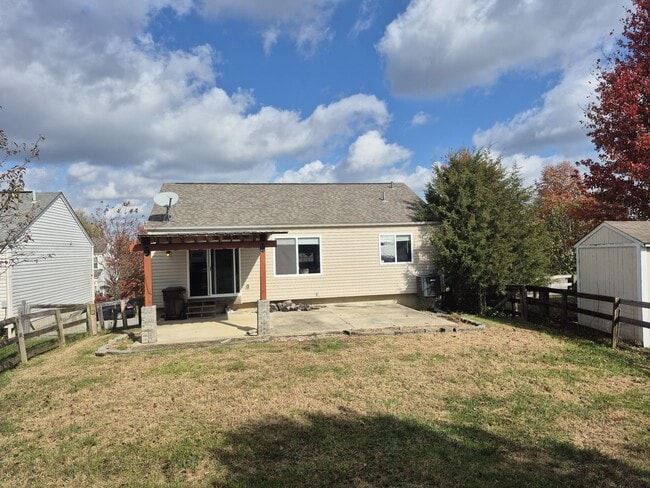 Building Photo - Charming 3BR/2.5BA home in desirable Union, KY!