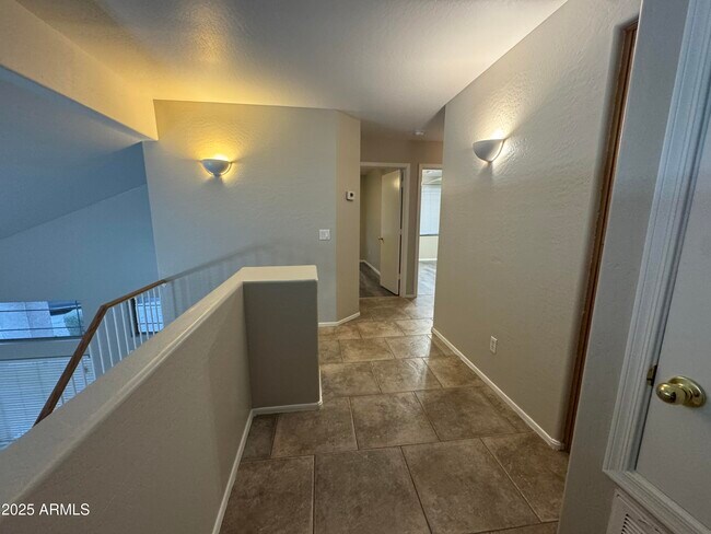 Building Photo - 12713 W Hollyhock Dr